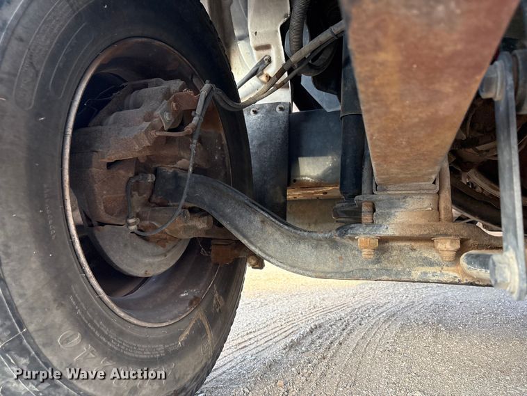 image for item FC2156 1999 GMC C7 flatbed truck