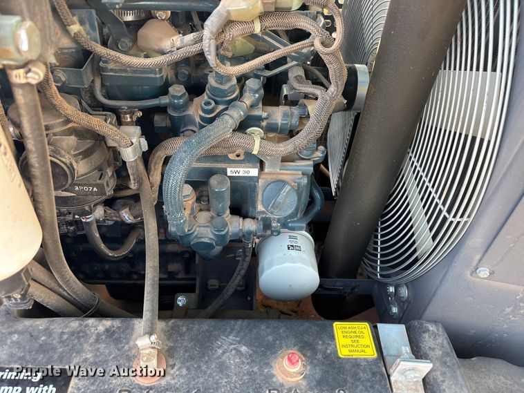 image for item FC2156 1999 GMC C7 flatbed truck