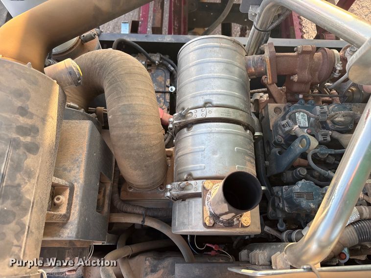 image for item FC2156 1999 GMC C7 flatbed truck