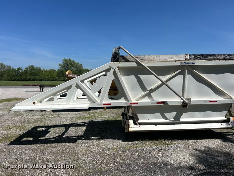 image for item FC2528 2014 DeLucio bottom dump trailer