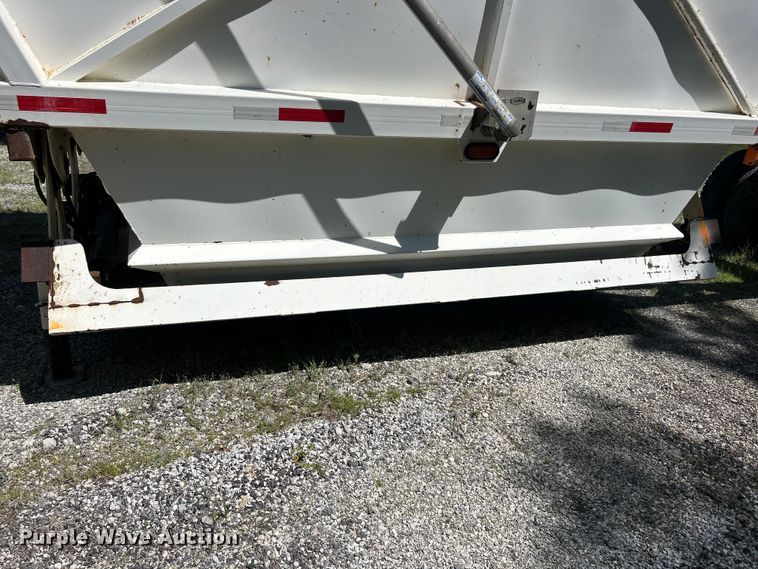 image for item FC2528 2014 DeLucio bottom dump trailer