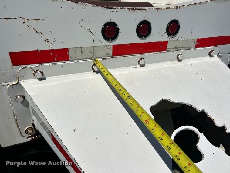 image for item FC2528 2014 DeLucio bottom dump trailer