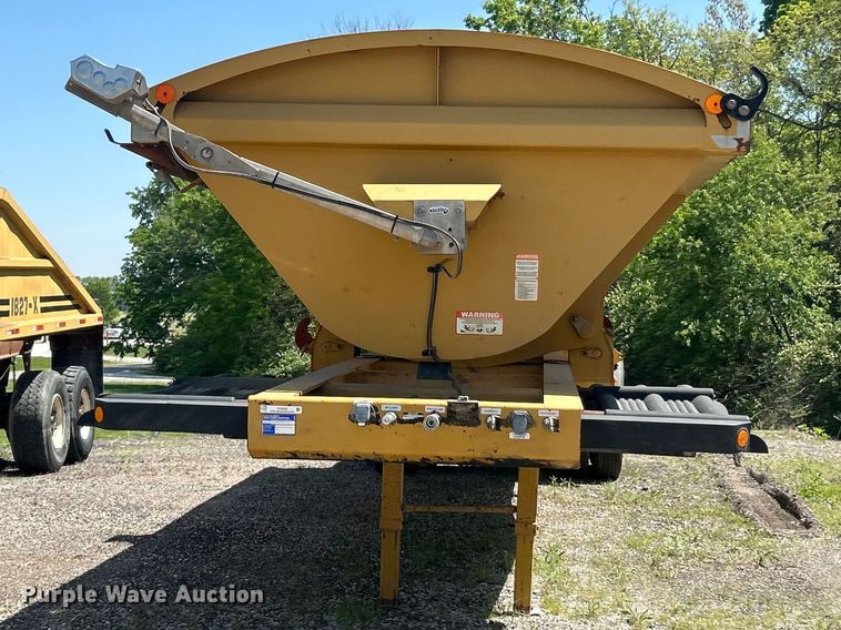 image for item FC2529 2000 SiDump'R 2000 side dump trailer