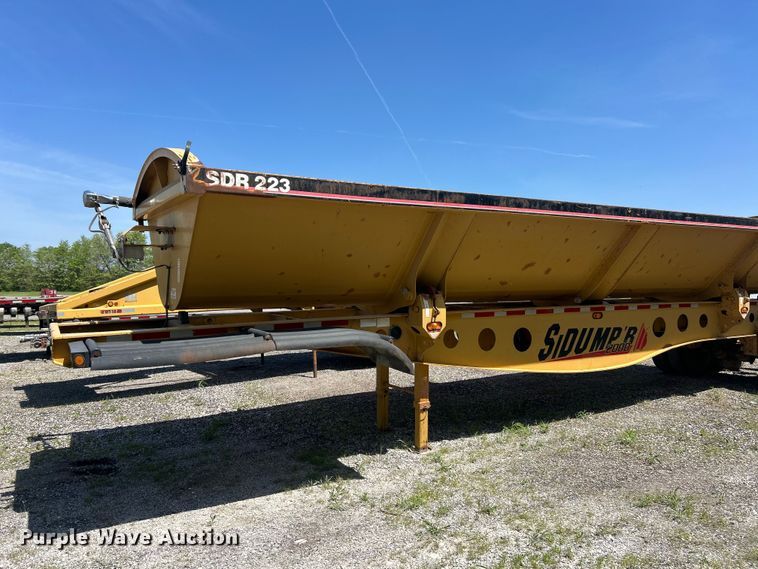 image for item FC2529 2000 SiDump'R 2000 side dump trailer