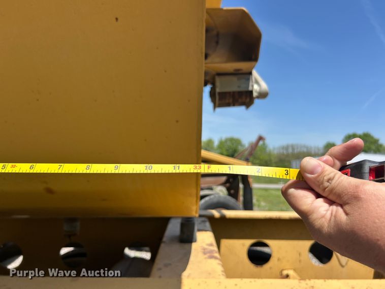 image for item FC2529 2000 SiDump'R 2000 side dump trailer