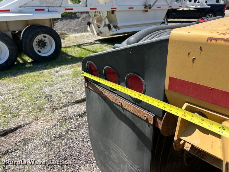 image for item FC2529 2000 SiDump'R 2000 side dump trailer