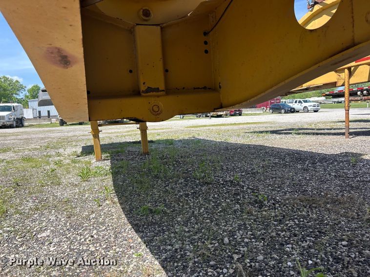 image for item FC2529 2000 SiDump'R 2000 side dump trailer