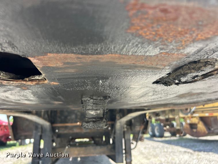 image for item FC2531 2002 Transcraft drop deck trailer