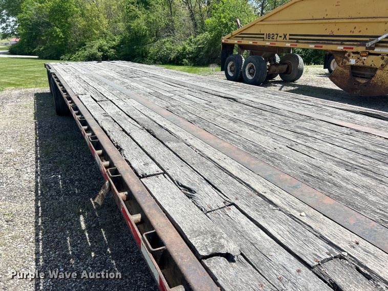 image for item FC2531 2002 Transcraft drop deck trailer