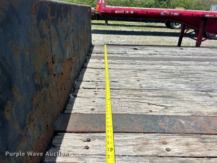 image for item FC2531 2002 Transcraft drop deck trailer