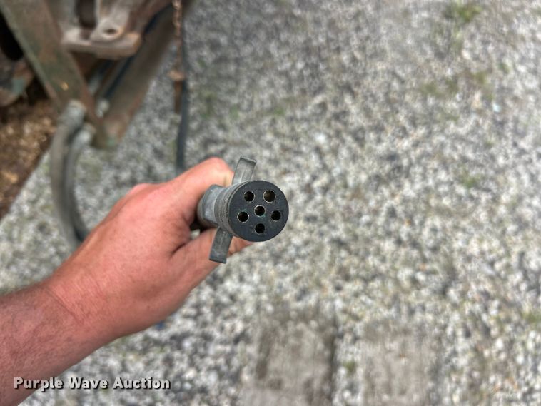 image for item FC2533 1988 Fontaine TP-3-4868SL extendable flatbed trailer