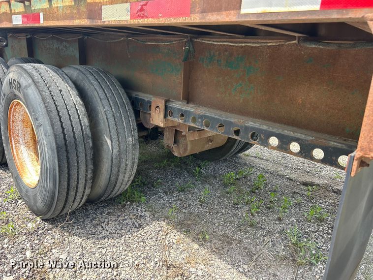 image for item FC2533 1988 Fontaine TP-3-4868SL extendable flatbed trailer