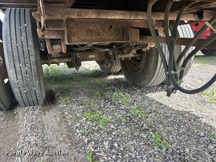 image for item FC2533 1988 Fontaine TP-3-4868SL extendable flatbed trailer