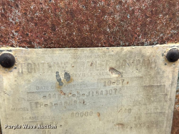 image for item FC2533 1988 Fontaine TP-3-4868SL extendable flatbed trailer