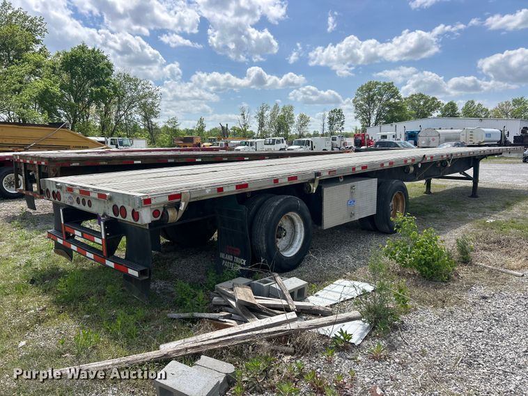 image for item FC2534 2001 Utility FS2CHA flatbed trailer