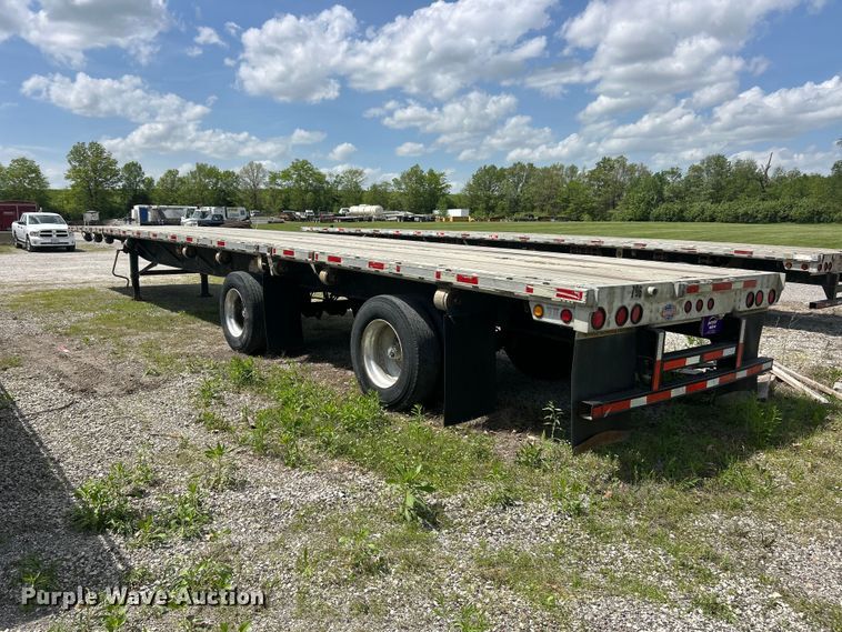 image for item FC2534 2001 Utility FS2CHA flatbed trailer