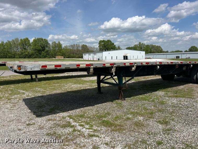 image for item FC2534 2001 Utility FS2CHA flatbed trailer