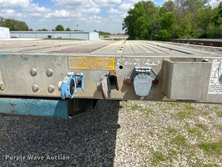 image for item FC2534 2001 Utility FS2CHA flatbed trailer