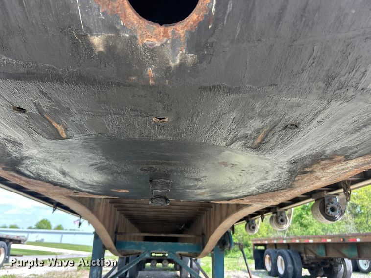 image for item FC2534 2001 Utility FS2CHA flatbed trailer