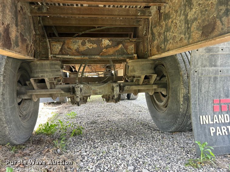 image for item FC2534 2001 Utility FS2CHA flatbed trailer