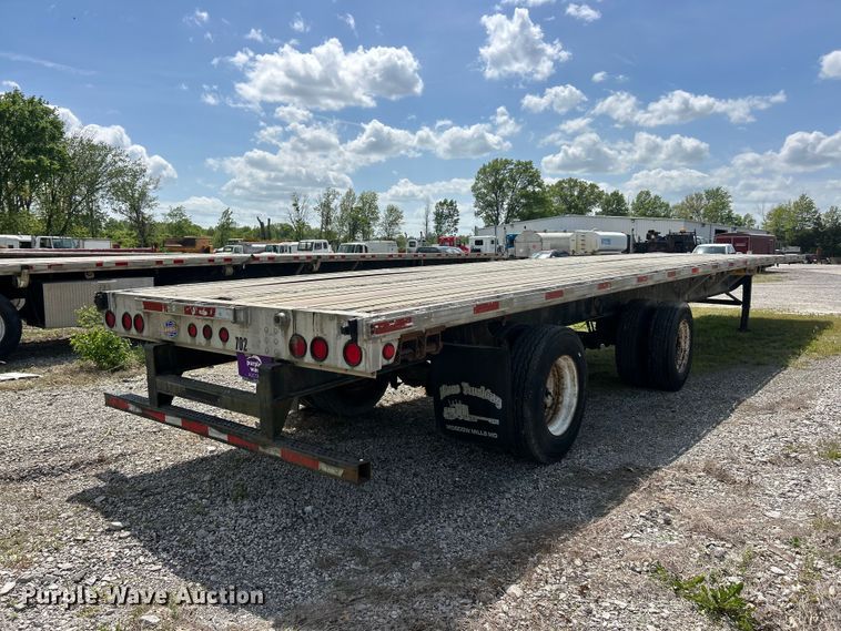 image for item FC2535 2001 Utility FS2CHA flatbed trailer
