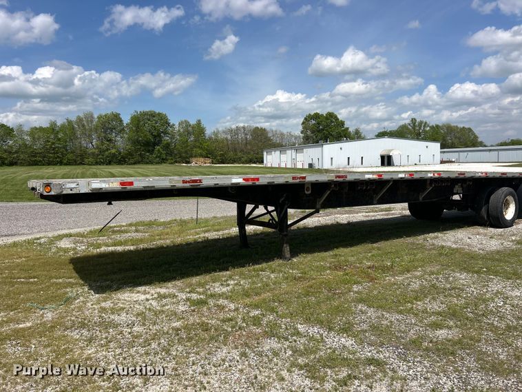 image for item FC2535 2001 Utility FS2CHA flatbed trailer