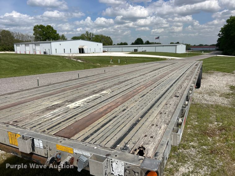 image for item FC2535 2001 Utility FS2CHA flatbed trailer