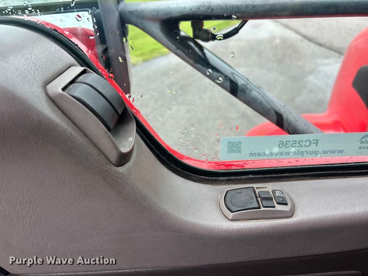 image for item FC2536 2014 Kenworth T400 semi truck