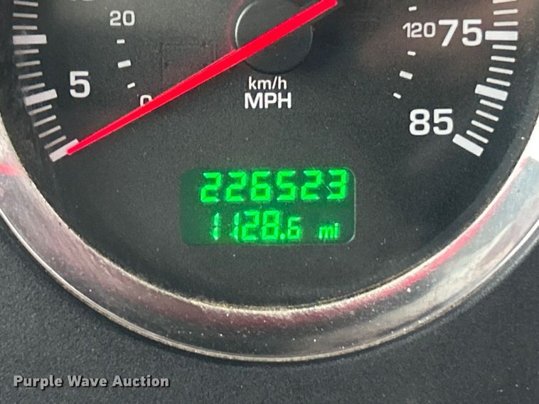 image for item FC2536 2014 Kenworth T400 semi truck