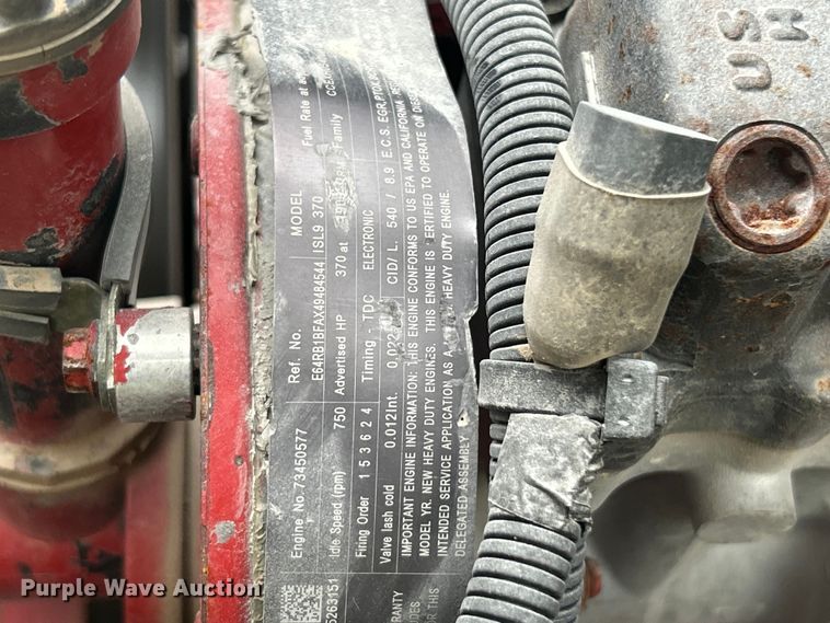 image for item FC2536 2014 Kenworth T400 semi truck