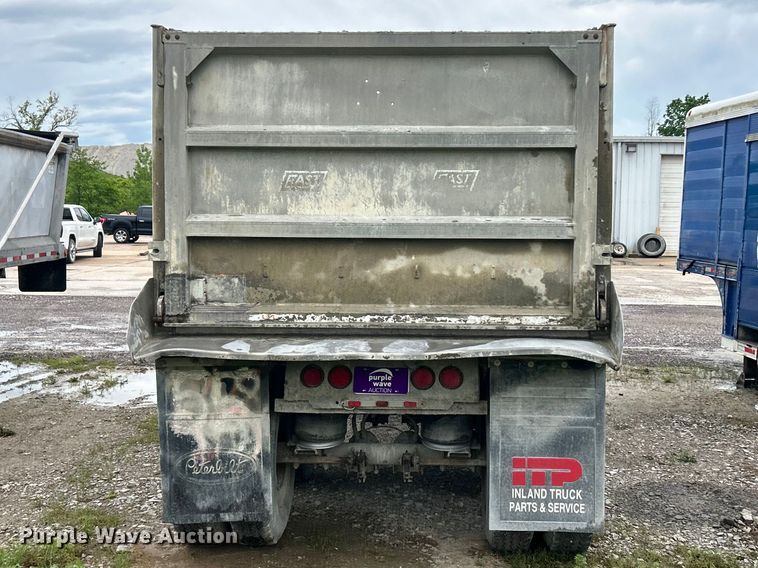 image for item FC2562 1995 East Manufacturing end dump trailer