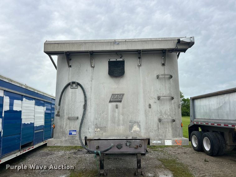 image for item FC2562 1995 East Manufacturing end dump trailer