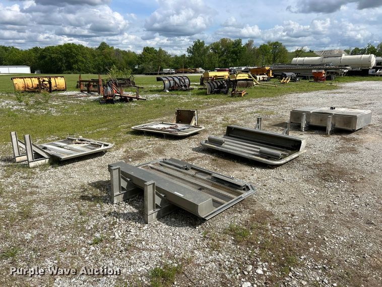 image for item FC2574 (5) headache racks