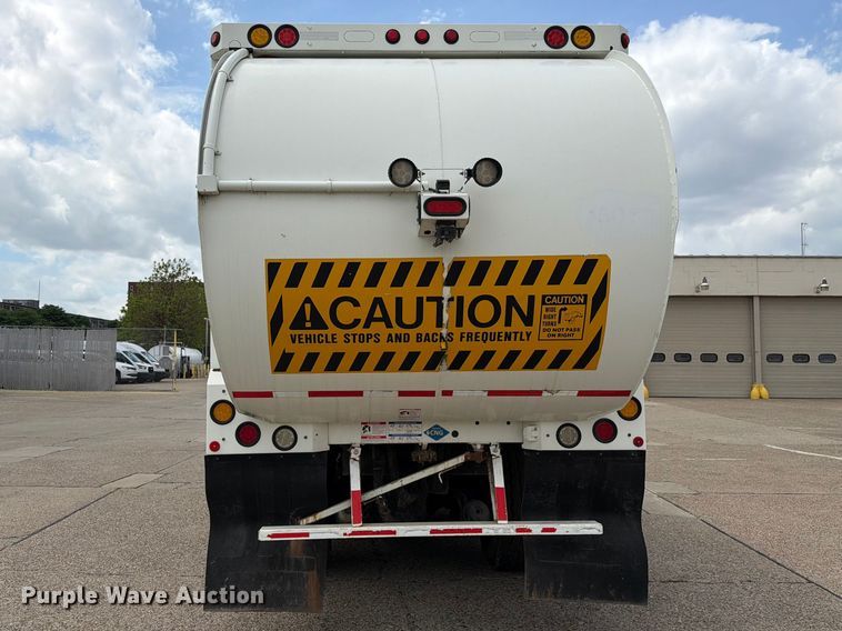 image for item FC3018 2015 Autocar Xpeditor refuse truck