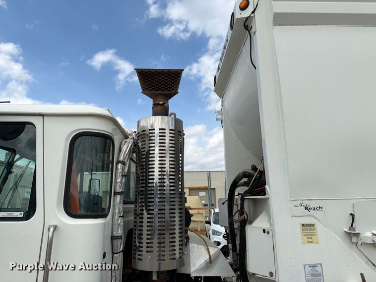 image for item FC3018 2015 Autocar Xpeditor refuse truck