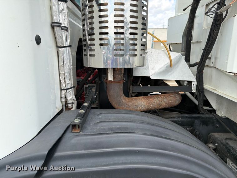 image for item FC3018 2015 Autocar Xpeditor refuse truck