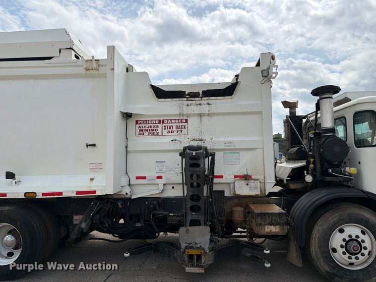 image for item FC3018 2015 Autocar Xpeditor refuse truck