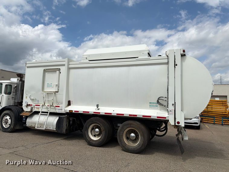 image for item FC3018 2015 Autocar Xpeditor refuse truck