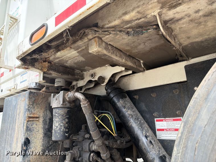 image for item FC3018 2015 Autocar Xpeditor refuse truck