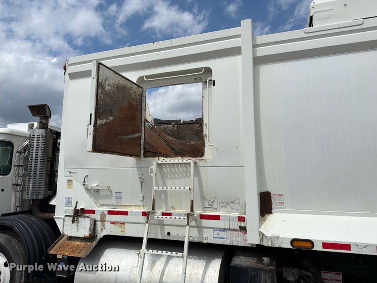 image for item FC3018 2015 Autocar Xpeditor refuse truck