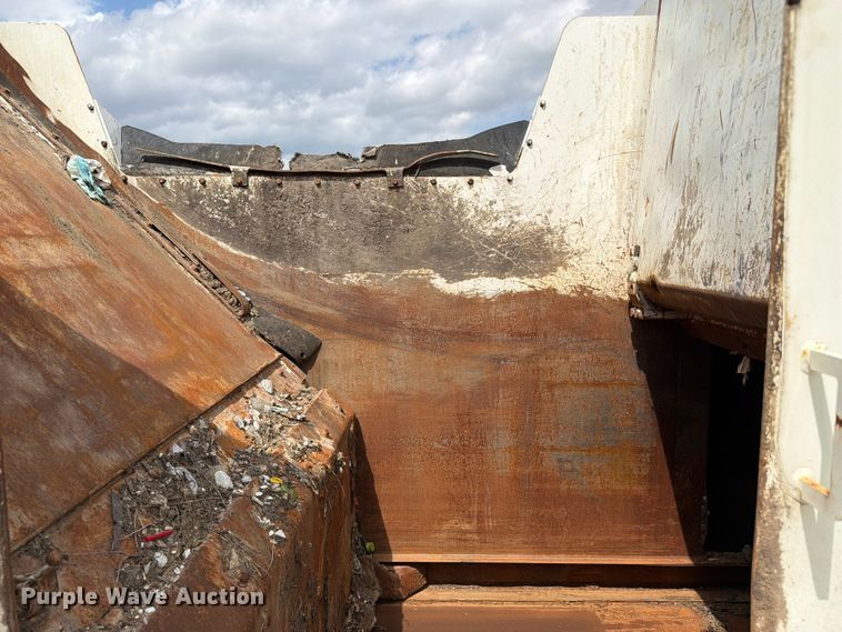 image for item FC3018 2015 Autocar Xpeditor refuse truck