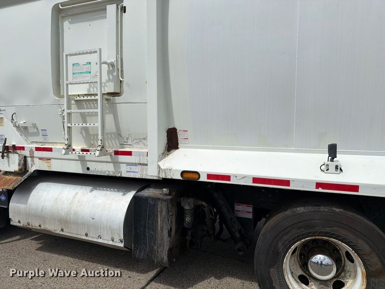 image for item FC3018 2015 Autocar Xpeditor refuse truck
