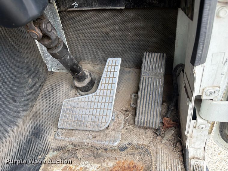 image for item FC3018 2015 Autocar Xpeditor refuse truck