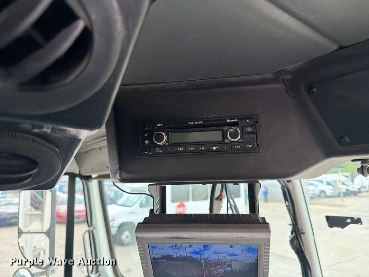 image for item FC3018 2015 Autocar Xpeditor refuse truck