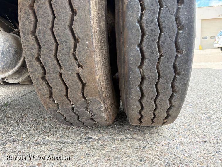 image for item FC3018 2015 Autocar Xpeditor refuse truck