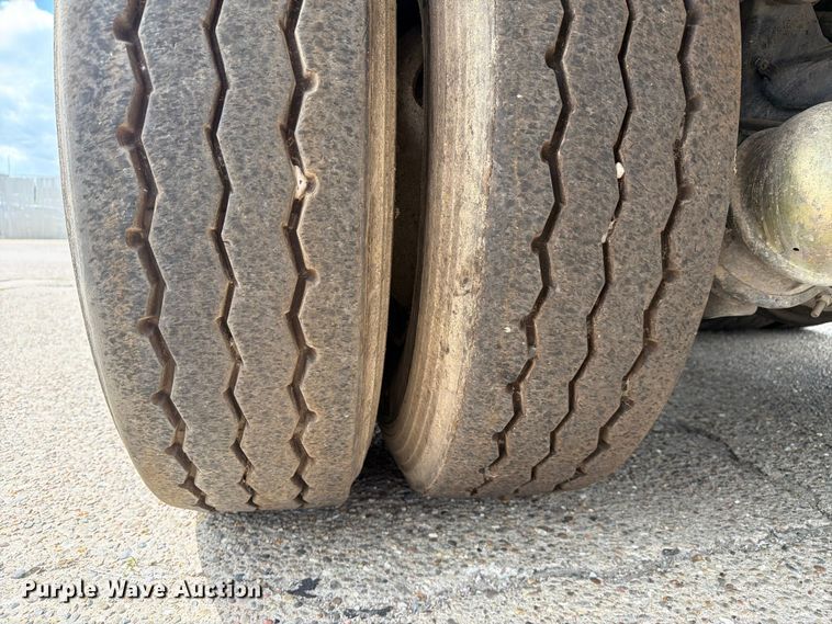 image for item FC3018 2015 Autocar Xpeditor refuse truck