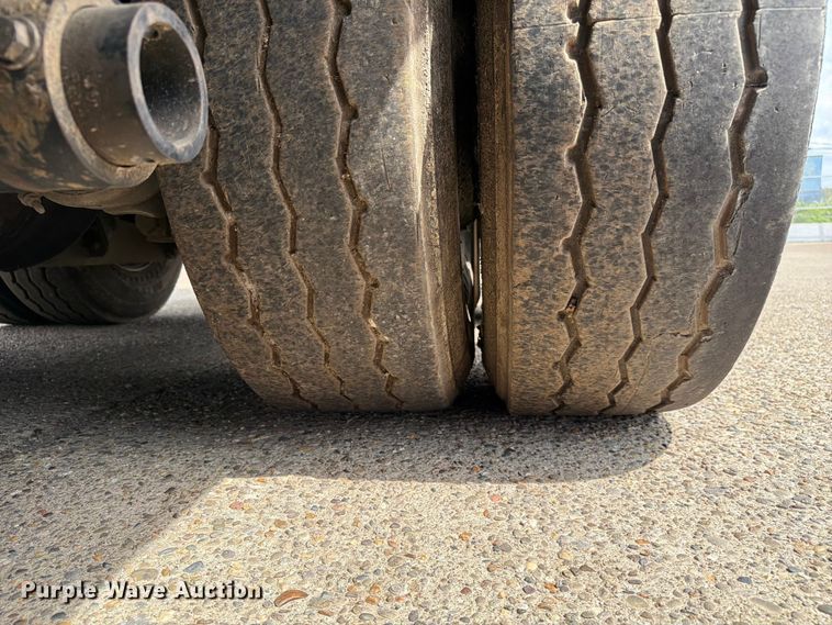 image for item FC3018 2015 Autocar Xpeditor refuse truck