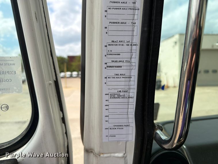 image for item FC3018 2015 Autocar Xpeditor refuse truck