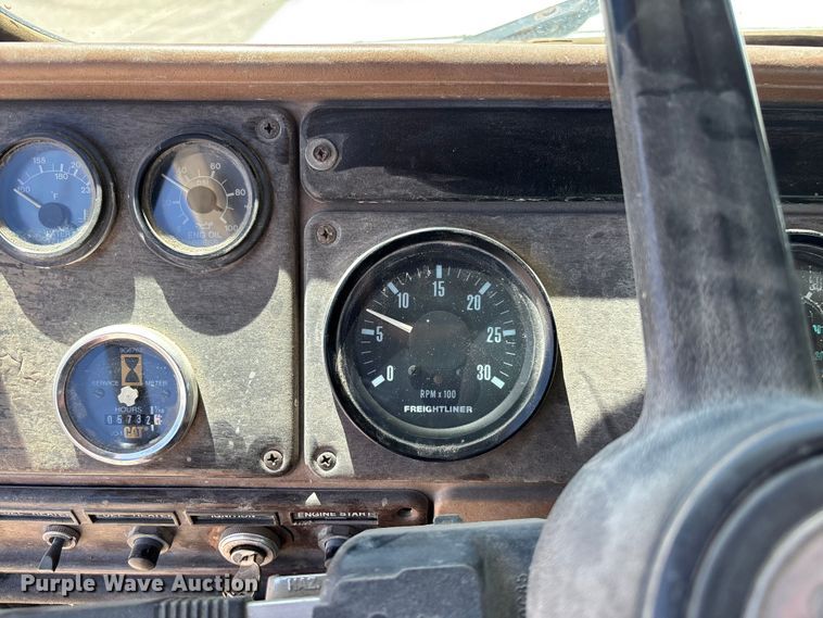 image for item FC5593 1987 Freightliner FLC truck cab and chassis