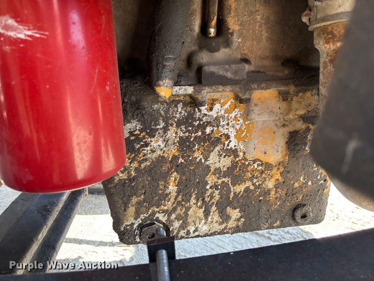 image for item FC5593 1987 Freightliner FLC truck cab and chassis